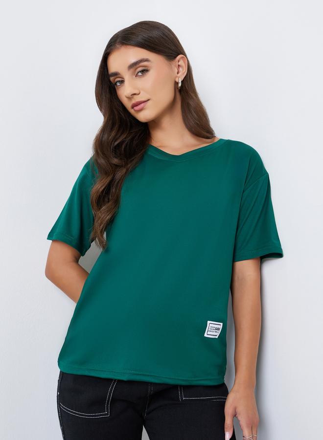 ستايلي تيشيرت سادة بقصة عادية بأكمام قصيرة - Image 1